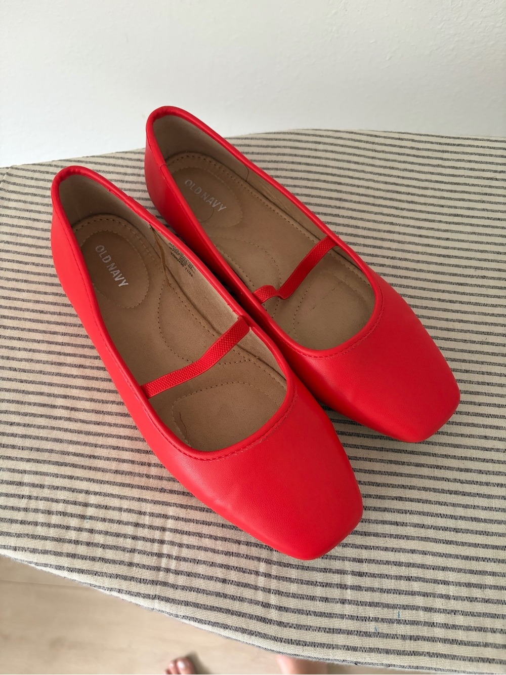 Old navy mary jane flats